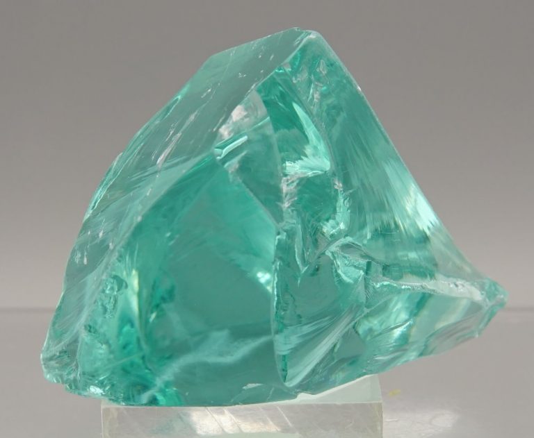 Gem Cyan Angeles with rainbow Monatomic Andara Crystal 137.8 g. - Image 4