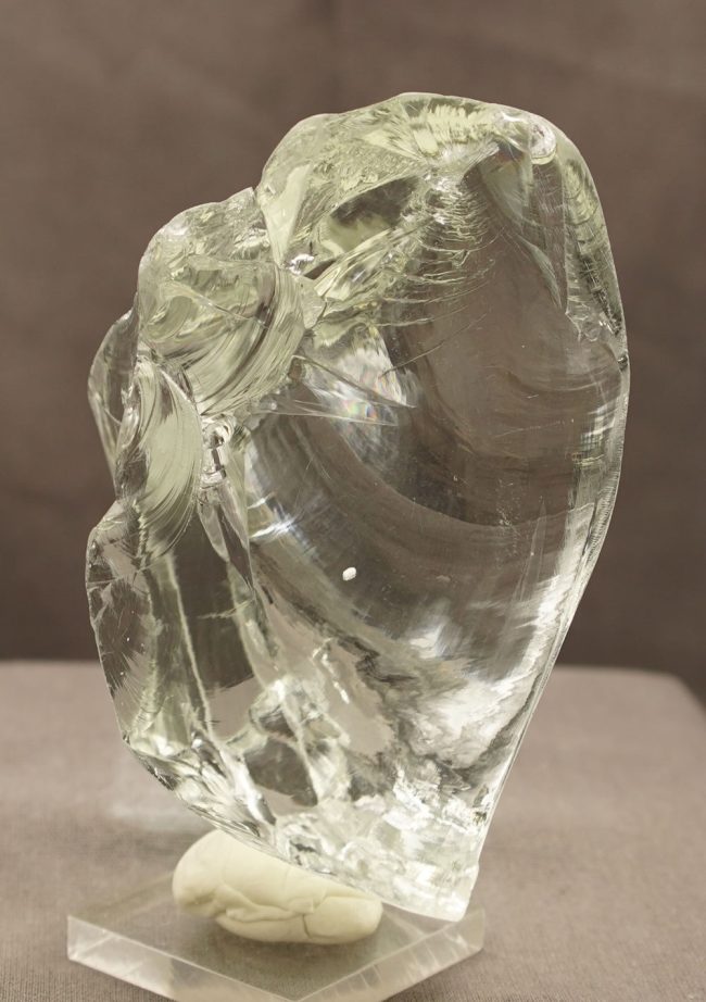Gem Cosmic Ice "Heart" Monatomic Andara Crystal 261.7 g. - Image 8