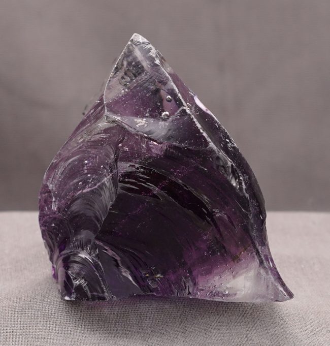 Rare Gem Bicolor Sovereign Amethyst/Cosmic Ice "Heart" Monatomic Andara Crystal 178.2 g. - Image 4