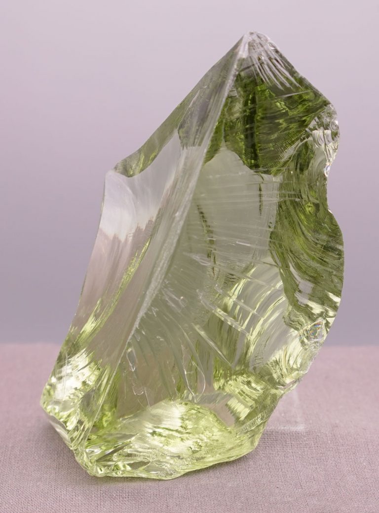 Gem Celestial Gold Green "Heart" Monatomic Andara Crystal 271.9 g. - Image 4