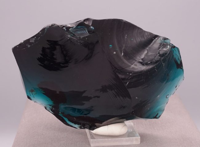 Rare Gem Indigo Inanna's Wisdom "Heart" Monatomic Andara Crystal 596.0 g. - Image 3