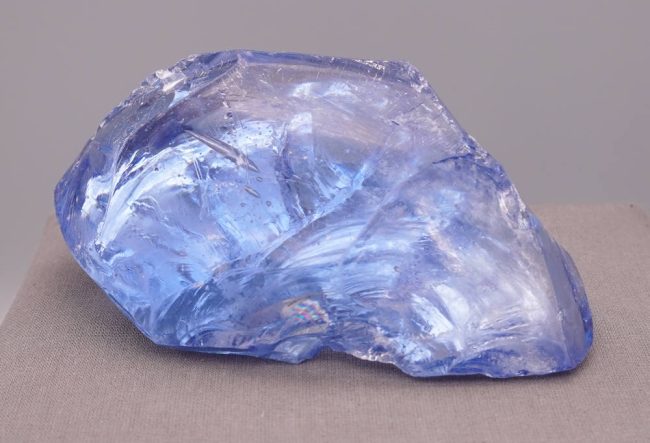 Gem Banded Lady Nellie "Heart" Monatomic Andara Crystal 439.7 g. - Image 4