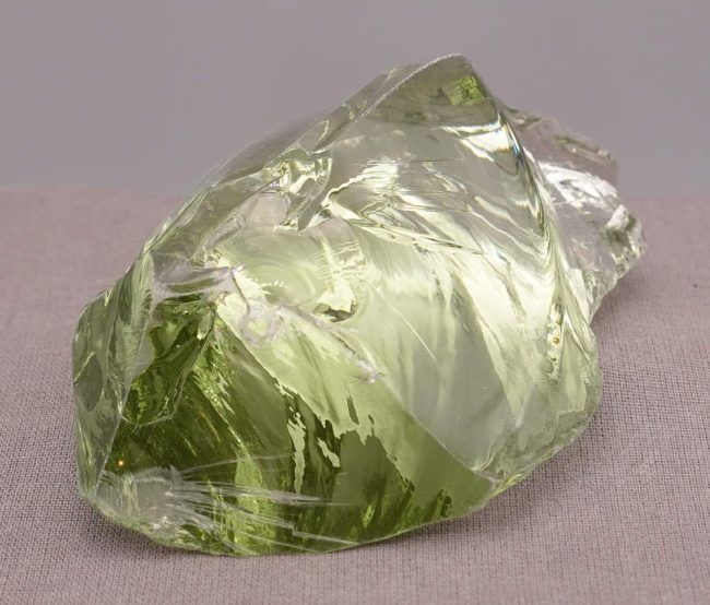 Gem Celestial Gold Green Monatomic Andara Crystal 147.3 g. - Image 4