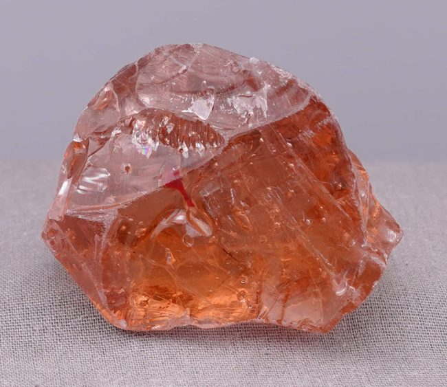 Rare Gem Bicolor Lion's Heart/Scarlet Shift with bubbles Monatomic Andara Crystal 82.0 g. - Image 4