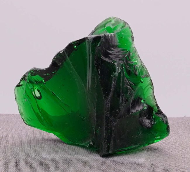 Rare Iridium Emerald with bubbles Monatomic Andara Crystal 52.5 g. - Image 4