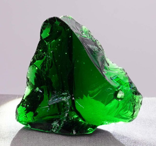 Rare Iridium Emerald with bubbles Monatomic Andara Crystal 52.5 g. - Image 6