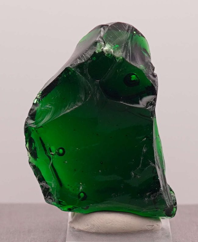 Rare Iridium Emerald with bubbles Monatomic Andara Crystal 83.3 g. - Image 5