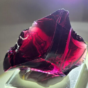 Rare Gem Multi Angel Aura Raspberry Resonance/Gold Monatomic Andara Crystal 25.9 g.