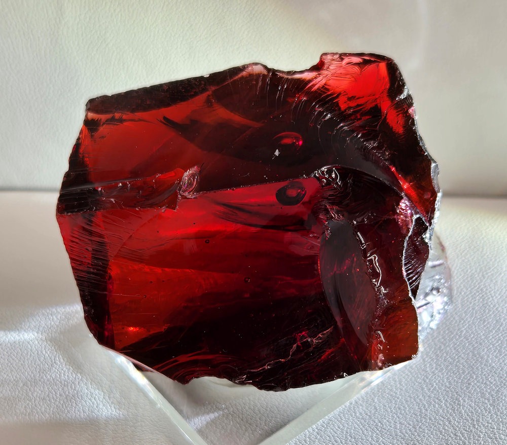 Rare Gem Raspberry Resonance/Gold "Heart" with bubble Monatomic Andara Crystal 108.8 g. - Image 2