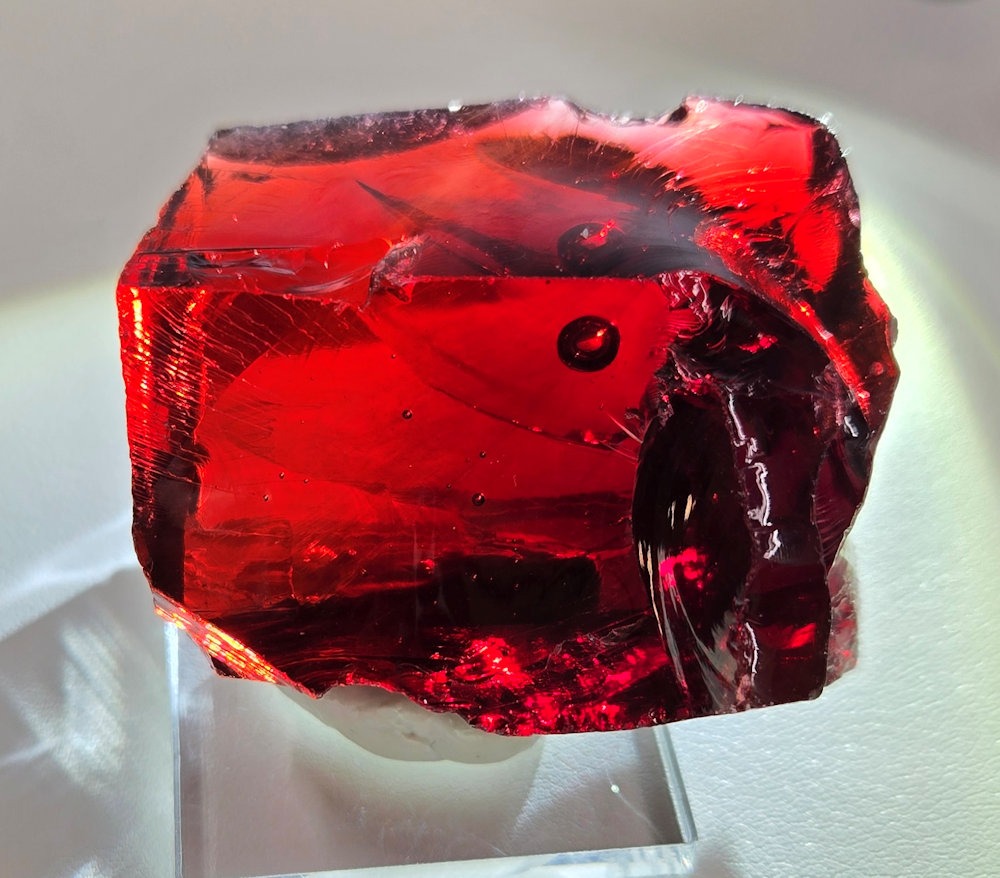 Rare Gem Raspberry Resonance/Gold "Heart" with bubble Monatomic Andara Crystal 108.8 g.