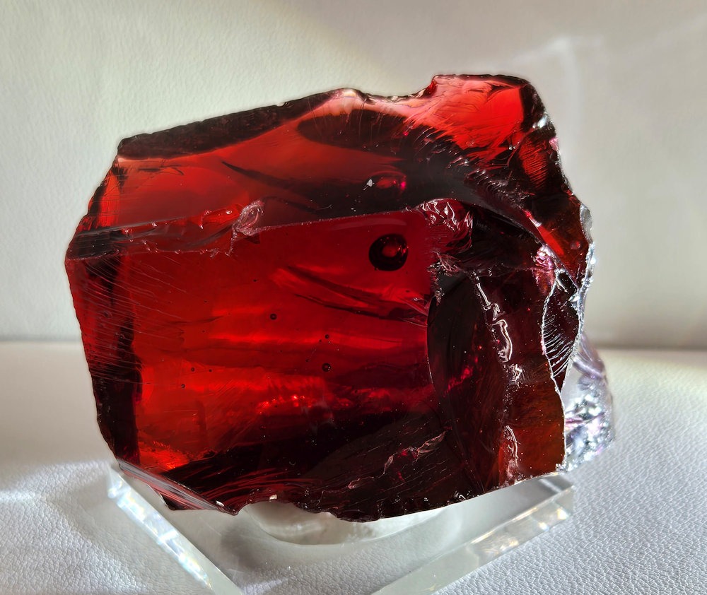 Rare Gem Raspberry Resonance/Gold "Heart" with bubble Monatomic Andara Crystal 108.8 g. - Image 4