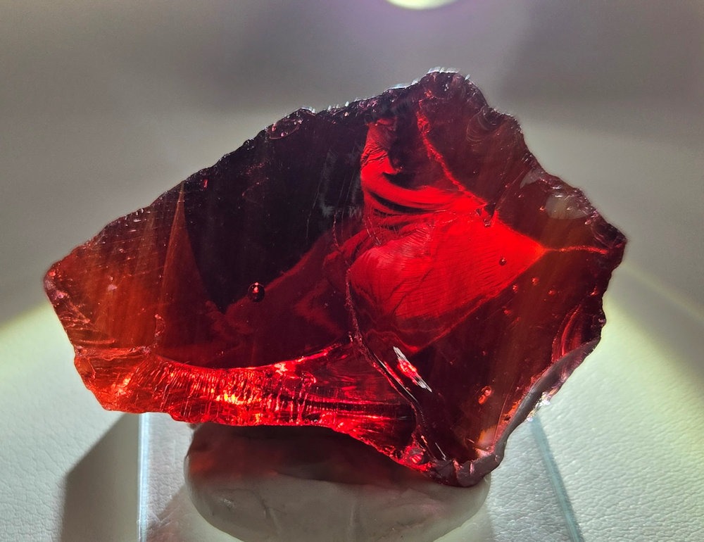 Rare Gem Raspberry Resonance/Gold Monatomic Andara Crystal 38.0 g. - Image 2