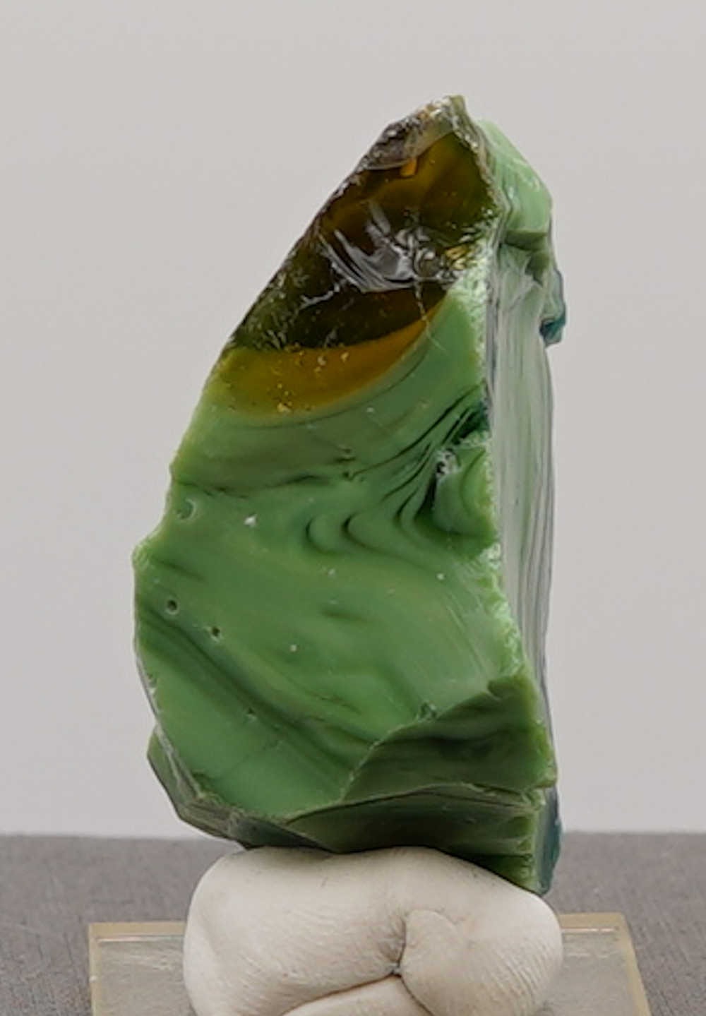 *Extremely Rare Only 2 Pcs. Available* Gem Multi Emerald/Sapphire/Inanna/Lem. Etherium Gold/Pastel Emerald Monatomic Andara Crystal 60.3 g. - Image 4