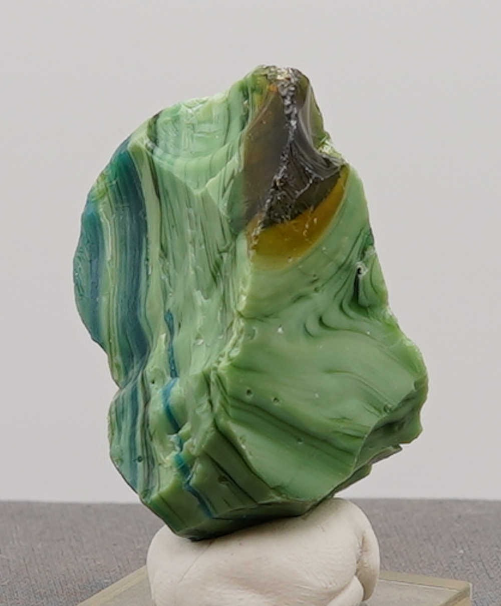 *Extremely Rare Only 2 Pcs. Available* Gem Multi Emerald/Sapphire/Inanna/Lem. Etherium Gold/Pastel Emerald Monatomic Andara Crystal 60.3 g. - Image 5