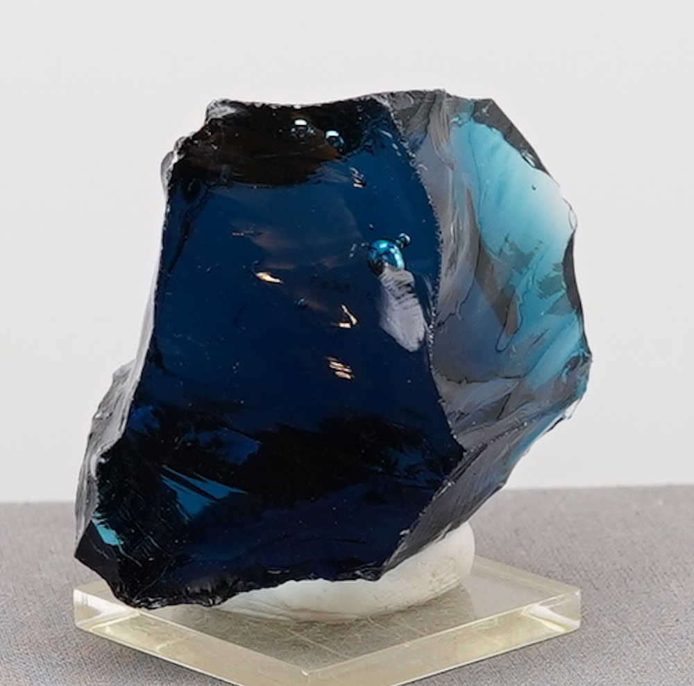 Rare Gem Indigo Elestial Sapphire "Heart" with bubbles Monatomic Andara Crystal 112.1 g. - Image 6