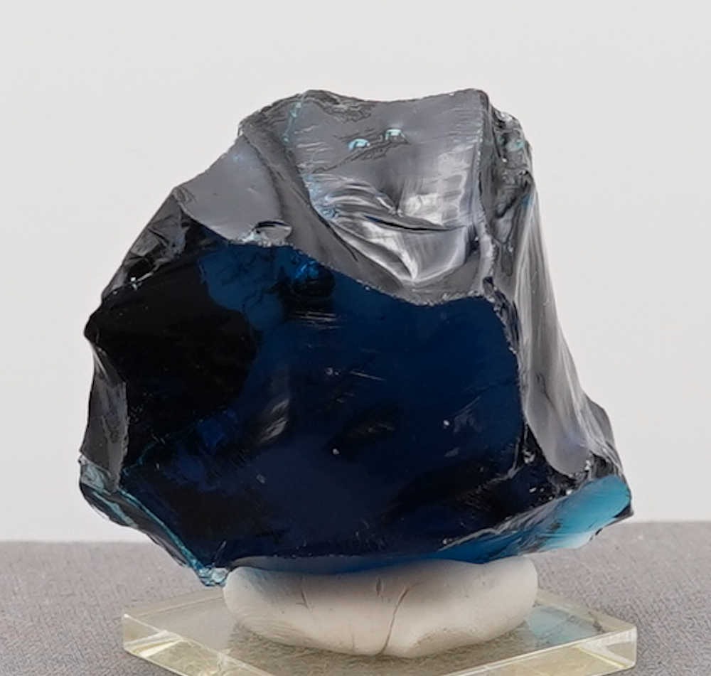 Rare Gem Indigo Elestial Sapphire "Heart" with bubbles Monatomic Andara Crystal 112.1 g. - Image 9