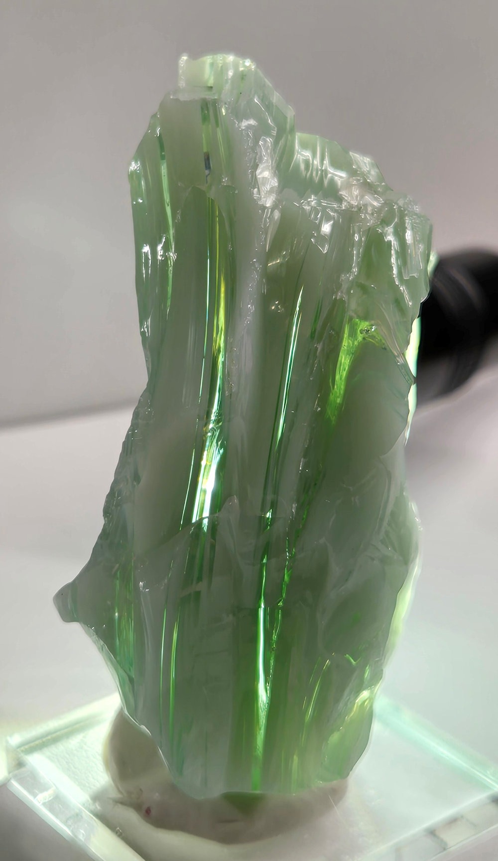 Very Rare Gem Banded Oceans/Pastel Oceans/Ice "Heart" Monatomic Andara Crystal 101.8 g. - Image 2