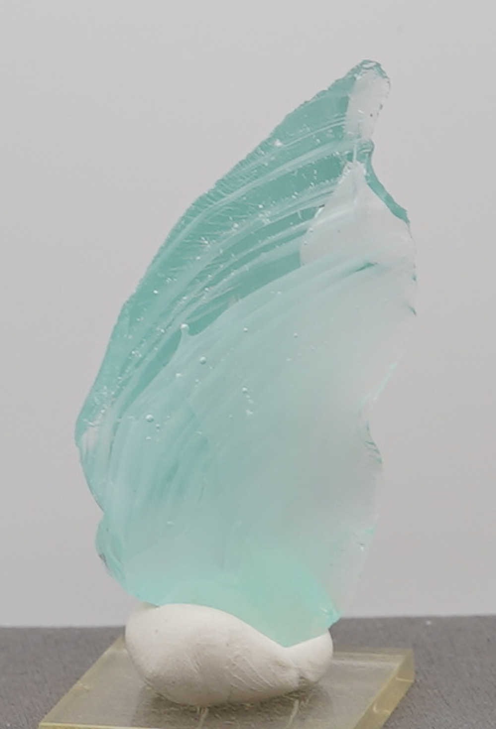 *Clearance Sale 30% Off!* Rare Gem Bicolor Angel Aura Bleu Topaz Monatomic Andara Crystal 43.7 g. - Image 5