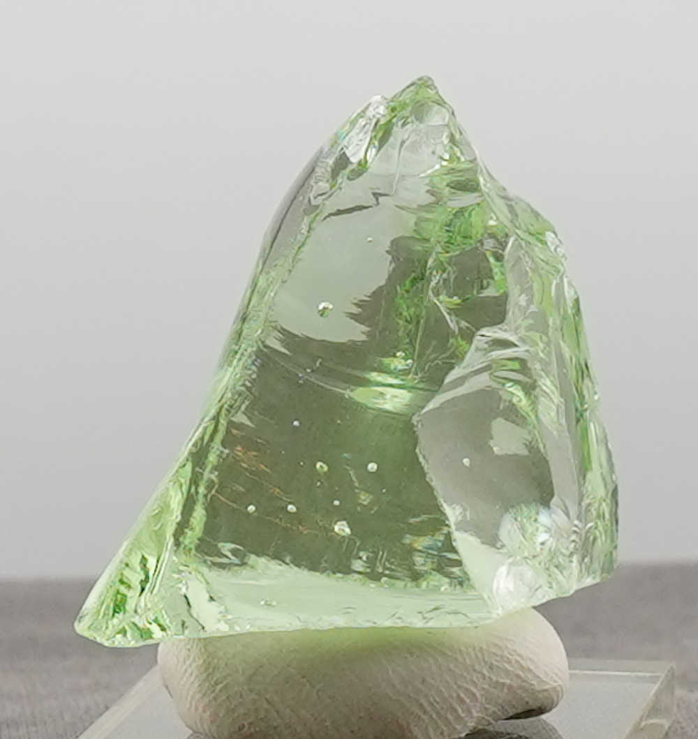 Gem Celestial Gold Green with bubbles Monatomic Andara Crystal 35.5 g. - Image 3