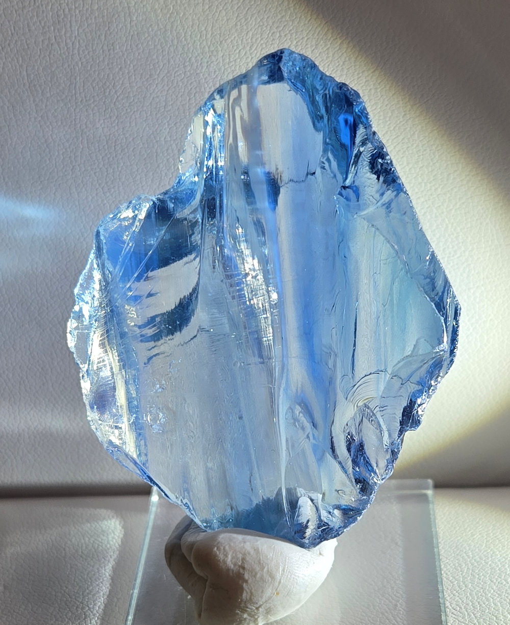 *Extremely Rare* Gem Banded Angel Aura Lady Nellie/Angel Aura Ice/Sapphire Monatomic Andara Crystal 47.9 g. - Image 3