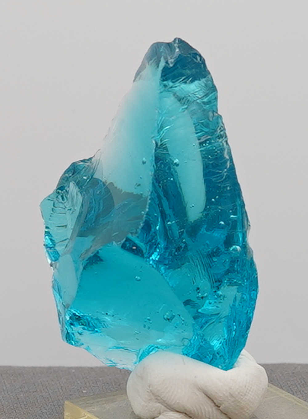 Rare Gem Electric Blue with bubbles Monatomic Andara Crystal 53.1 g. - Image 4