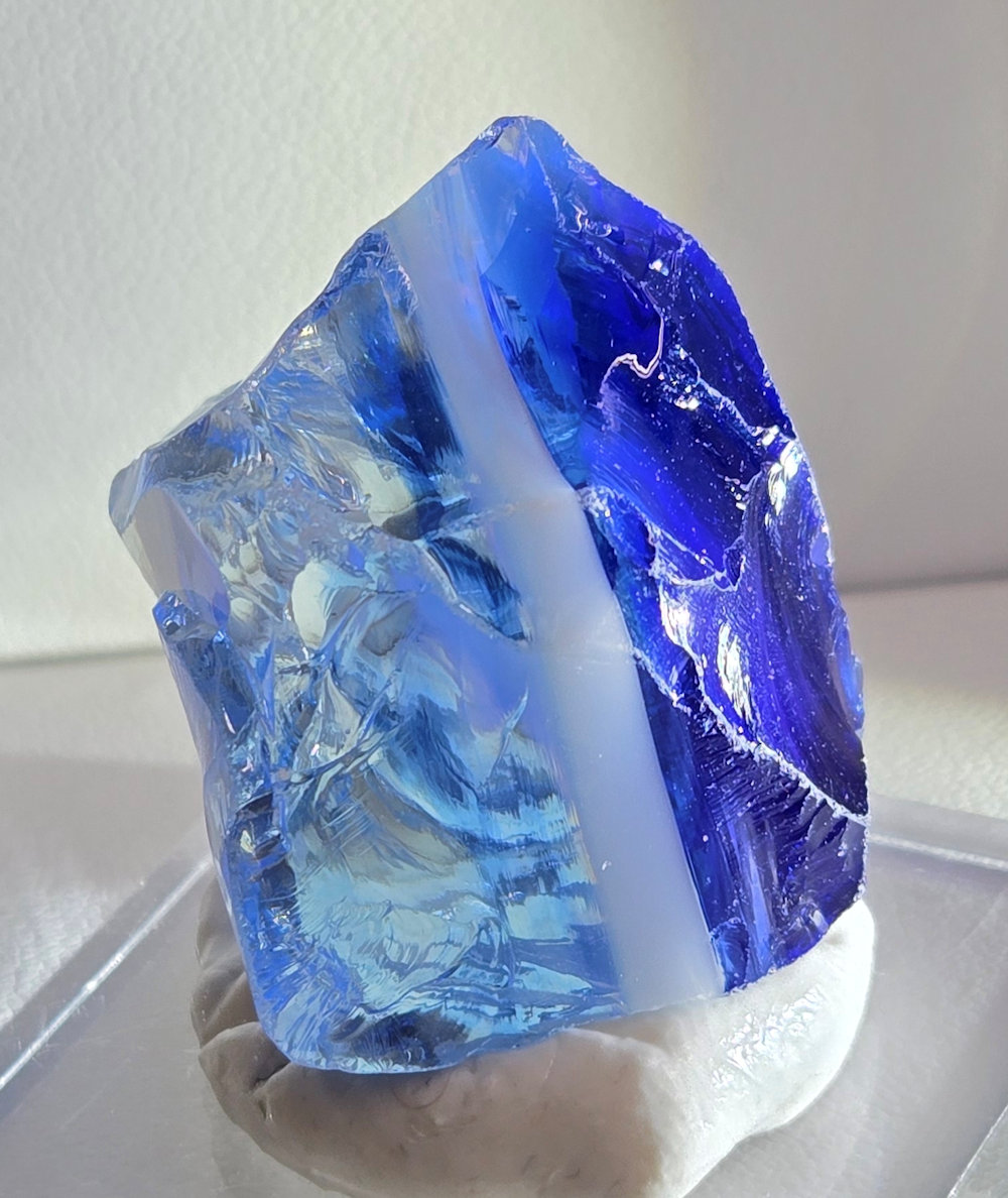 *Extremely Rare* Gem Banded Angel Aura Lady Nellie/Angel Aura Ice/Sapphire/Tanzanite/Pastel Ice Monatomic Andara Crystal 22.7 g. - Image 2