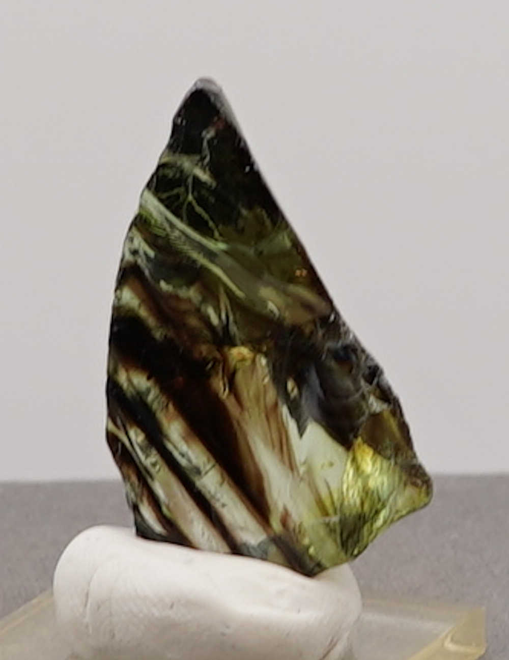 *Extremely Rare* Gem Multi Celestial Gold/Emerald/Ice/Earth Shaman Monatomic Andara Crystal 20.4 g. - Image 9