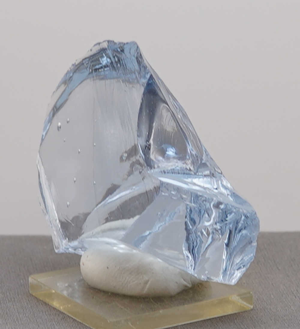 Gem Lady Nellie with bubbles Monatomic Andara Crystal 92.7 g. - Image 4