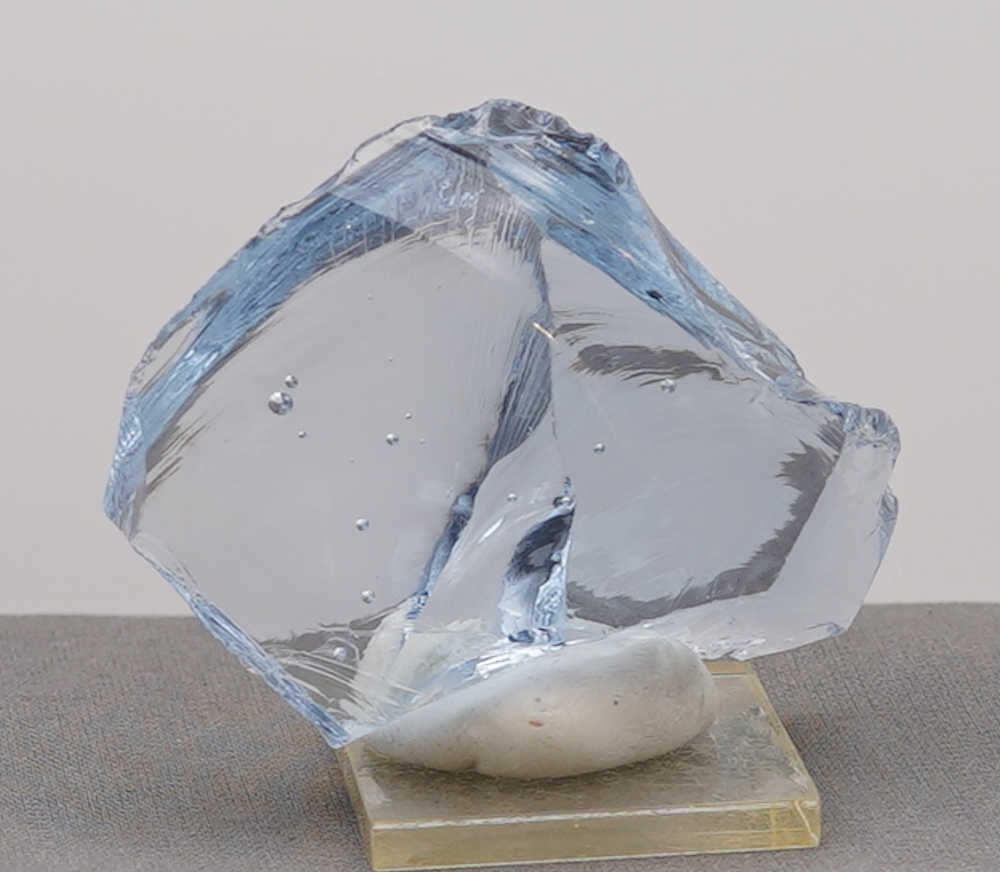 Gem Lady Nellie with bubbles Monatomic Andara Crystal 92.7 g. - Image 5